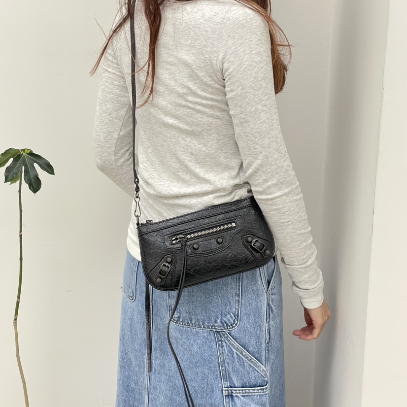 J PLACE韓國代購女裝新款熱賣26春夏推薦人氣單肩斜跨包J PLACE單肩/斜跨包