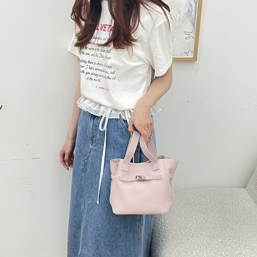 J PLACE韓國東大門直郵女裝新品熱賣26春夏時尚單肩斜跨包J PLACE單肩/斜跨包