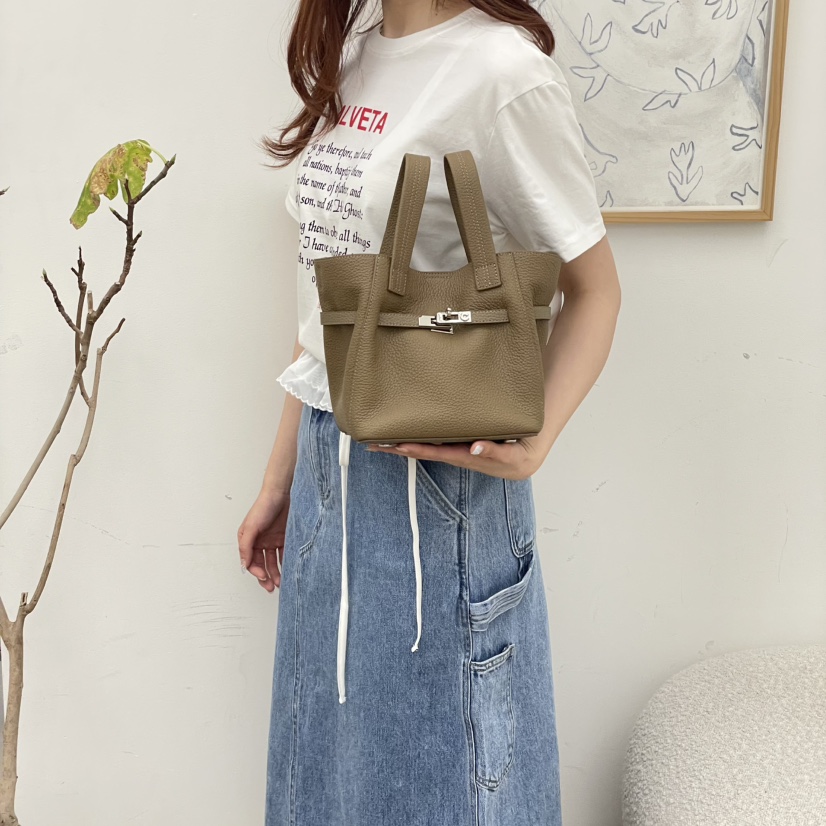 J PLACE韓國東大門直郵女裝新品熱賣26春夏時尚單肩斜跨包J PLACE單肩/斜跨包