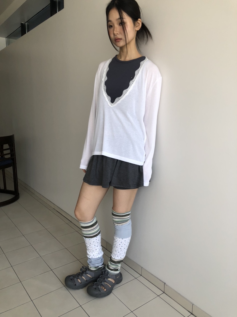 FLASH/I LOVE ME韓國東大門代購女士新款時尚長袖T恤不含內搭圍巾FLASH/I LOVE ME長袖T恤