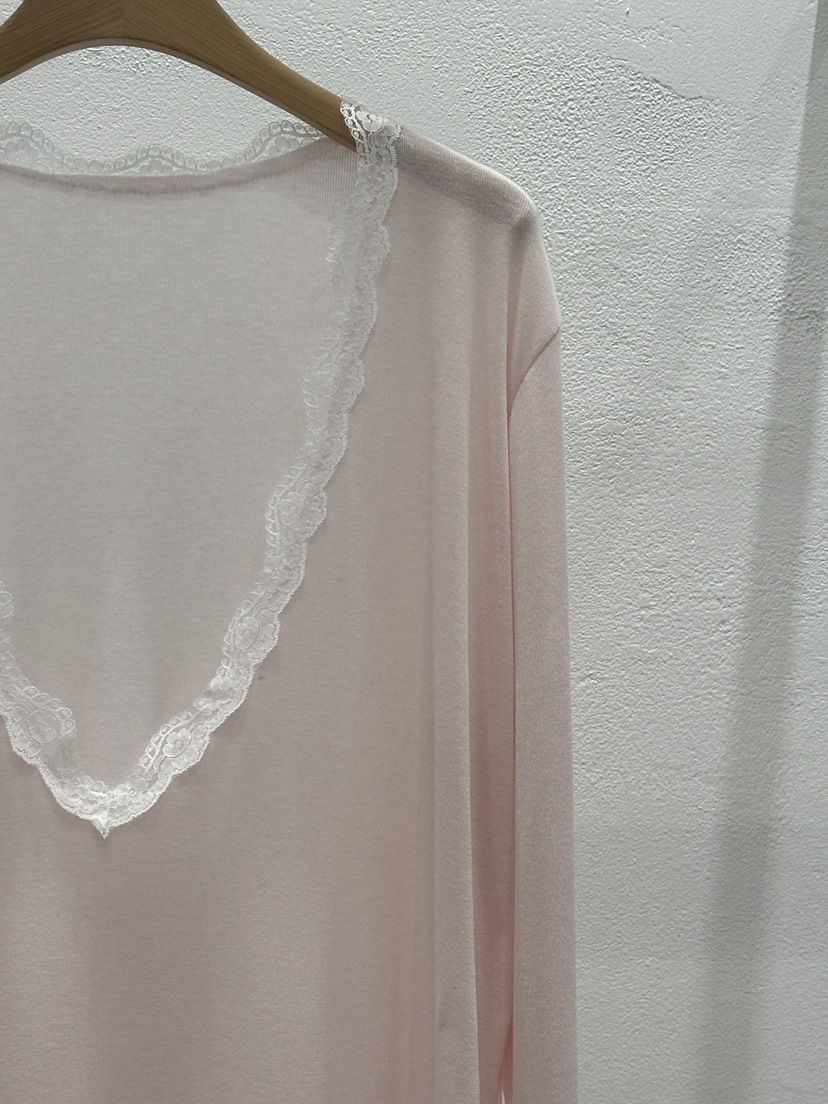 FLASH/I LOVE ME韓國東大門代購女士新款時尚長袖T恤不含內搭圍巾FLASH/I LOVE ME長袖T恤