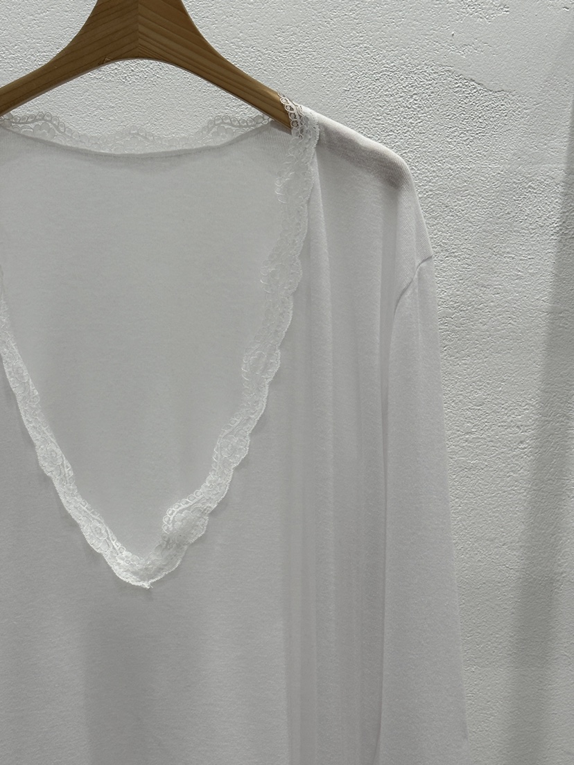 FLASH/I LOVE ME韓國東大門代購女士新款時尚長袖T恤不含內搭圍巾FLASH/I LOVE ME長袖T恤