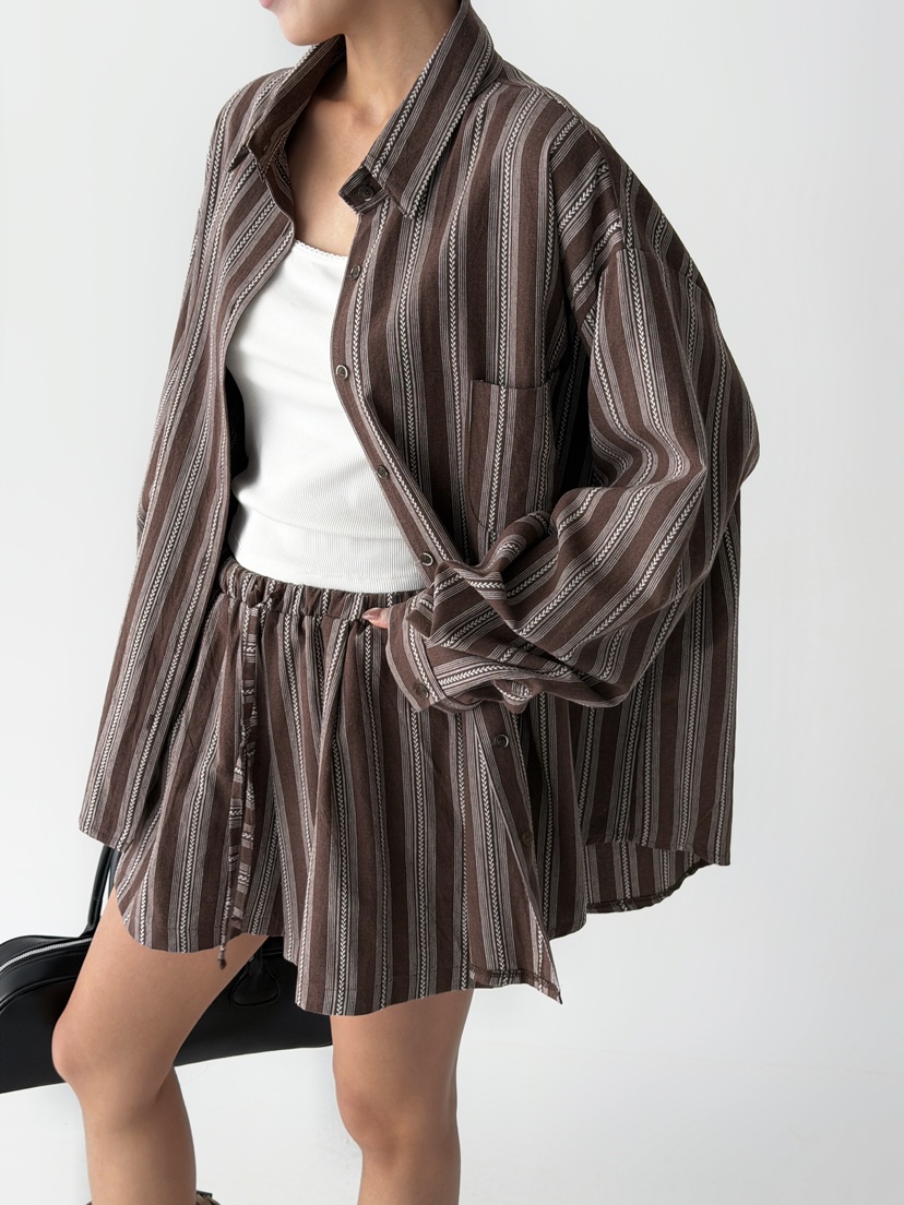 ANGLOG BEIGE韓國東大門代購女士新款26春夏人氣襯衫蕾絲衫ANGLOG BEIGE襯衫/蕾絲衫