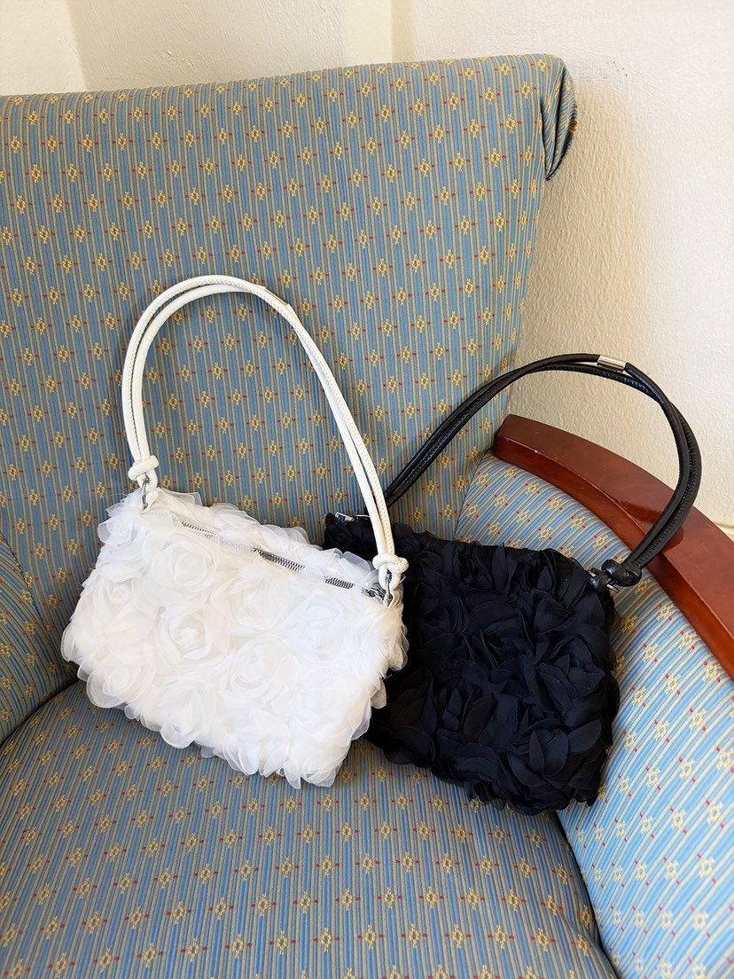 NICEALICE韓國代購女裝新品時尚職業推薦手拿包腋下包花朵NICEALICE手拿包/腋下包