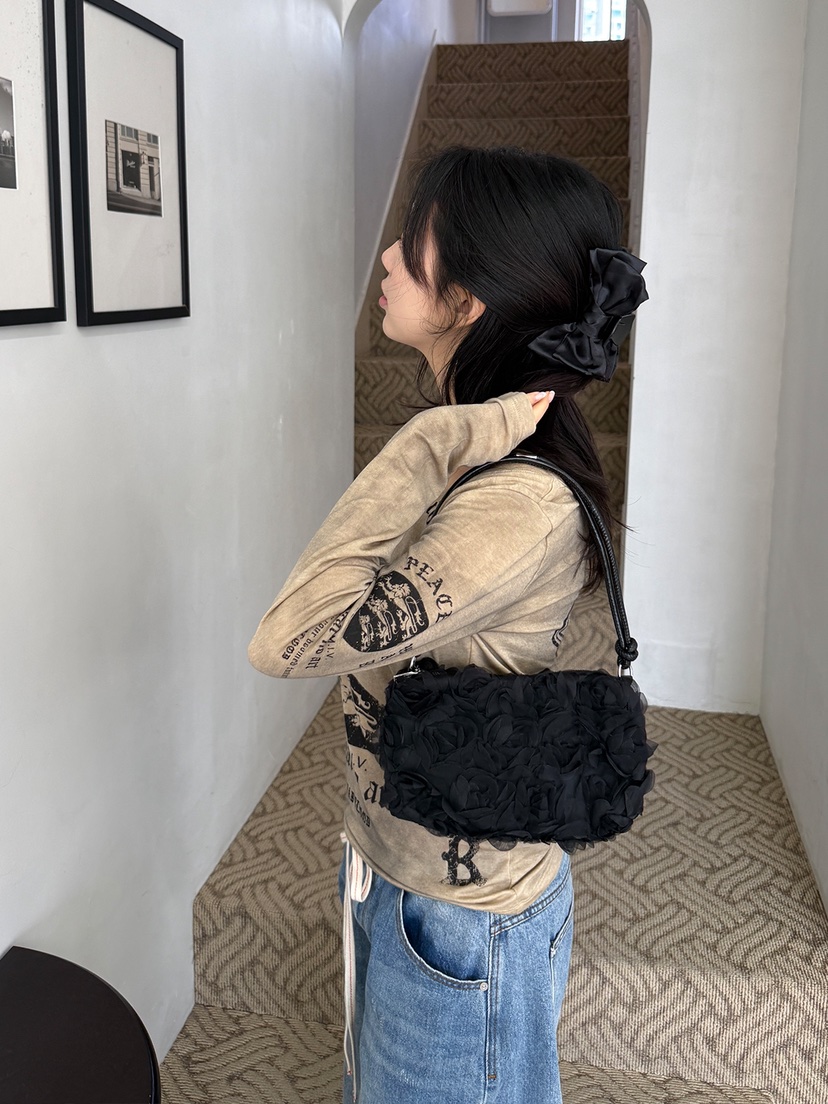 NICEALICE韓國代購女裝新品時尚職業推薦手拿包腋下包花朵NICEALICE手拿包/腋下包