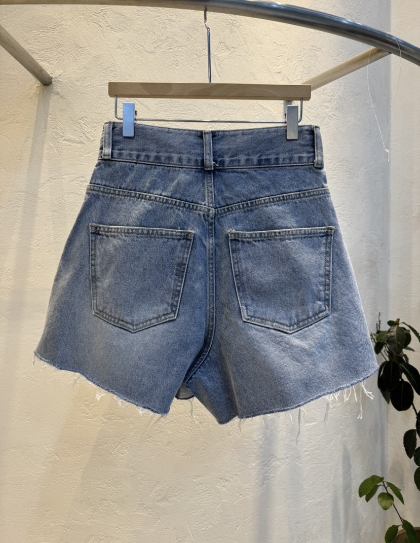 RIAH韓國東大門直郵女士新品職業熱賣26春夏推薦短褲SaleRIAH短褲