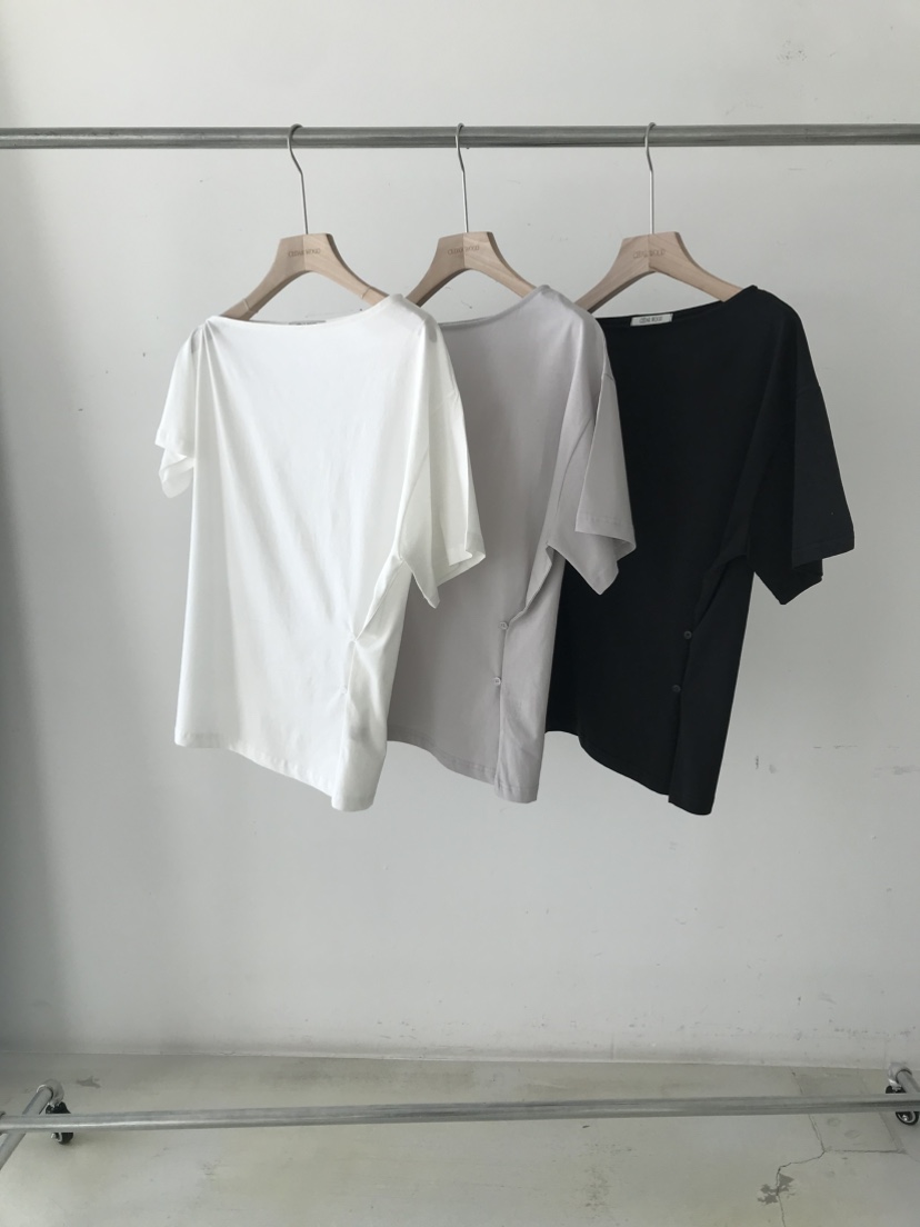 CEDARWOOD韓國東大門代購女裝新款時尚人氣推薦熱賣T恤紐扣CEDAR WOODT恤