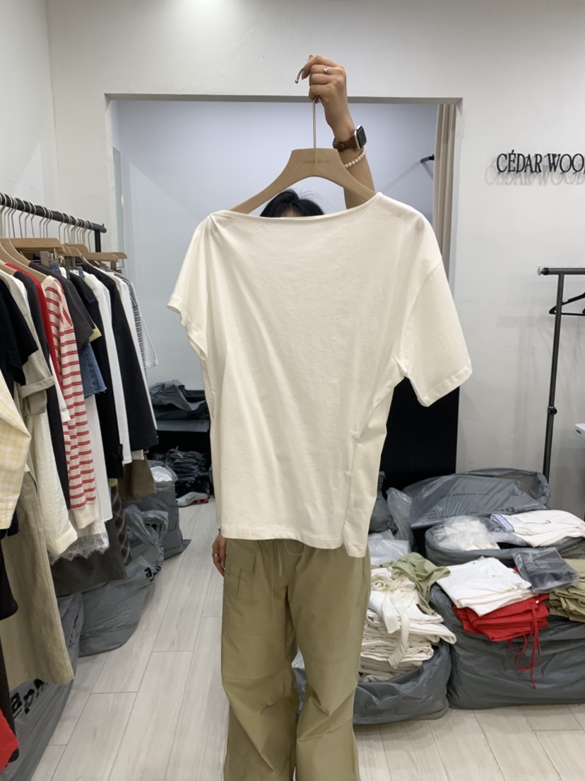 CEDARWOOD韓國東大門代購女裝新款時尚人氣推薦熱賣T恤紐扣CEDAR WOODT恤圖色3
