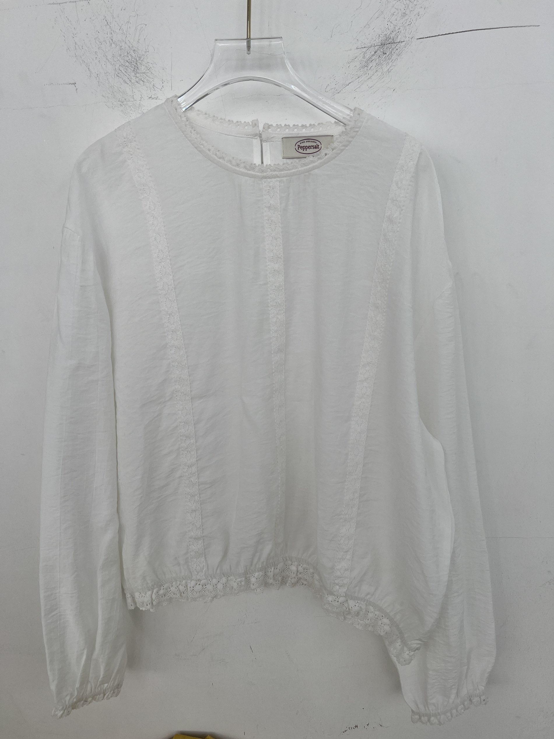 PEPPER 페페韓國東大門直郵女裝新品推薦熱賣襯衫蕾絲衫PEPPER-SEOUL襯衫/蕾絲衫圖色1