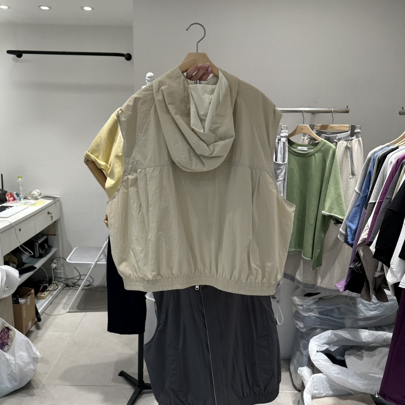 IN KIRA韓國直郵女士新款人氣推薦26春夏真品時尚熱賣馬甲IN KIRA馬甲