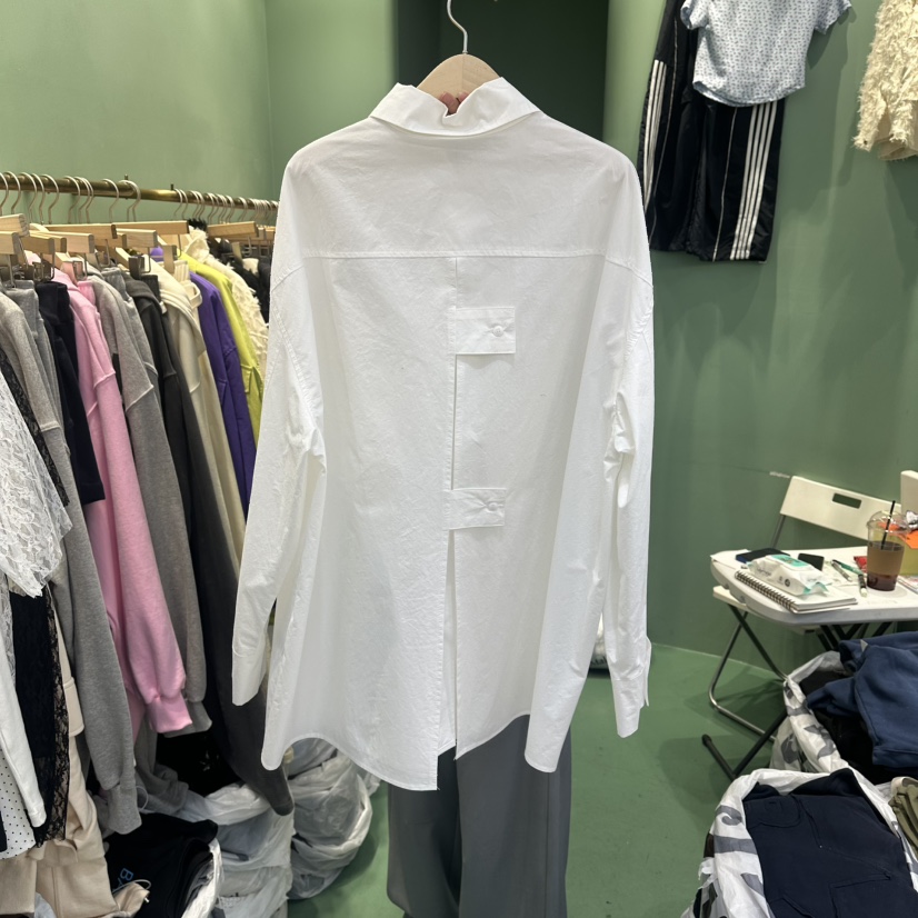 ROMANTIC NEWYORK韓國代購女士新品職業26春夏襯衫蕾絲衫ROMANTIC NEWYORK襯衫/蕾絲衫