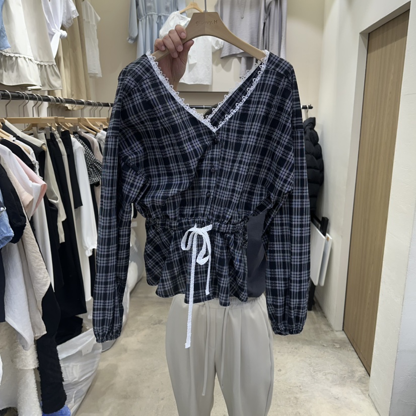 HOLYBANANA東大門實拍女裝新品休閑人氣時尚職業襯衫蕾絲衫groovy.H/HOLYBANANA襯衫/蕾絲衫圖色2