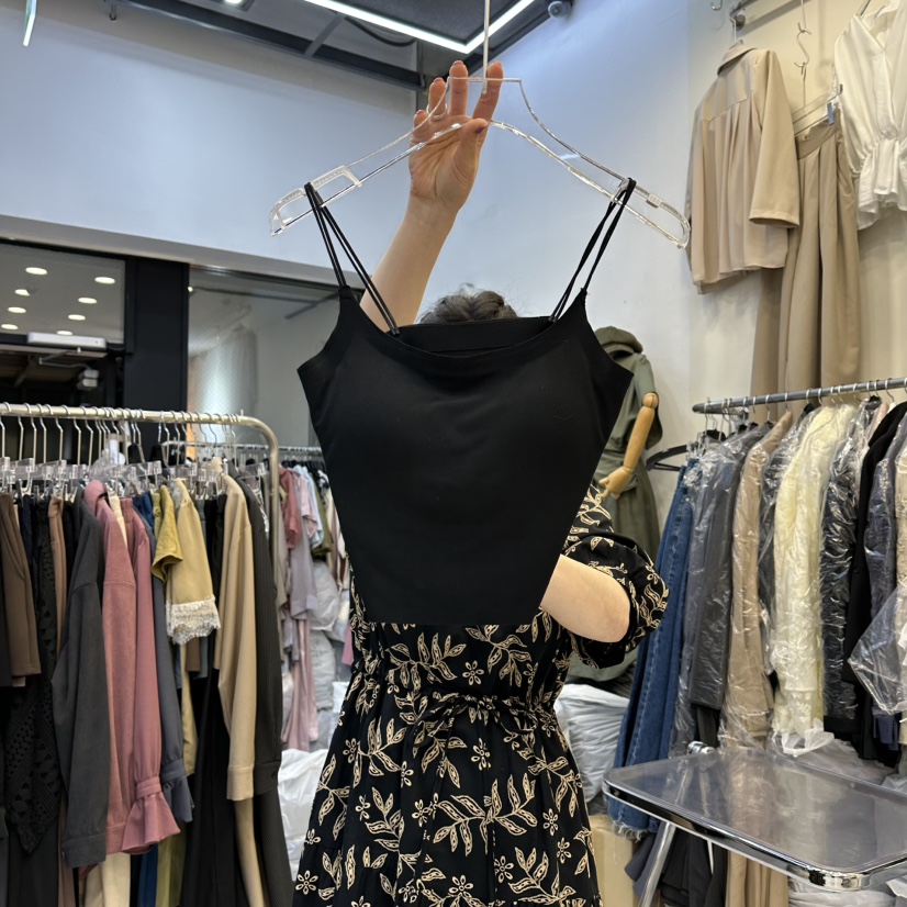 MARIGOLD韓國直郵女裝新品真品推薦時尚職業熱賣吊帶背心MARIGOLD吊帶/背心圖色2