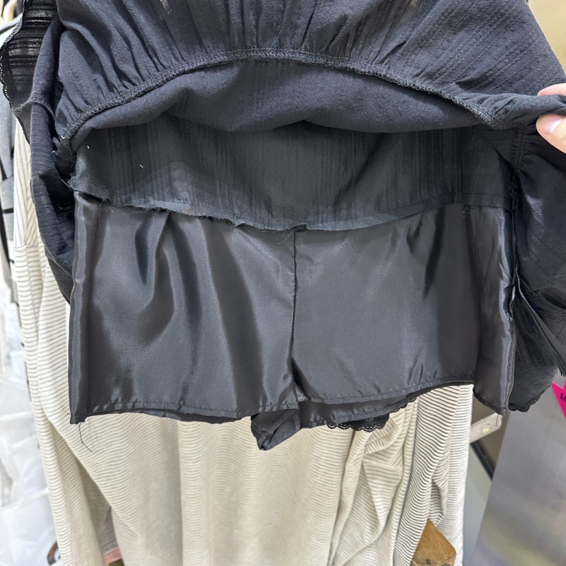 A2/D2東大門代購女士新款人氣真品推薦職業時尚裙褲荷葉邊A2/D2裙褲