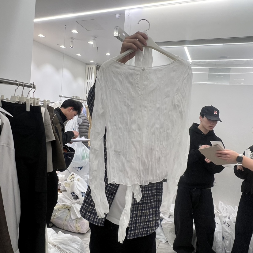 BREATHE東大門實拍女裝新品職業推薦時尚26春夏長袖T恤含飄帶BREATHE長袖T恤