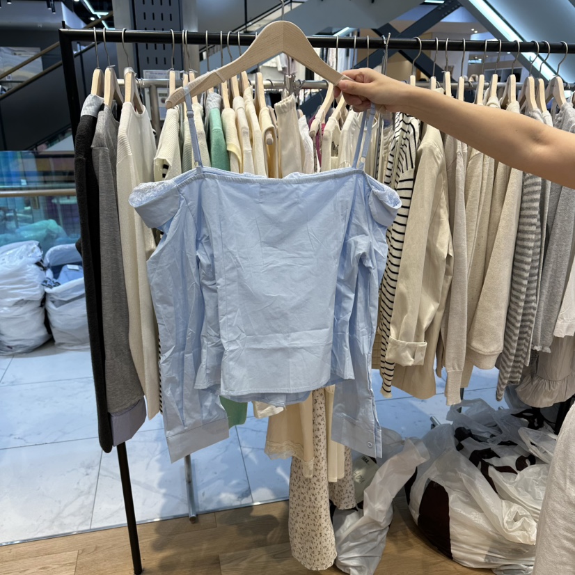 TARA東大門直郵女裝新款人氣推薦26春夏休閑襯衫蕾絲衫露肩TARA襯衫/蕾絲衫