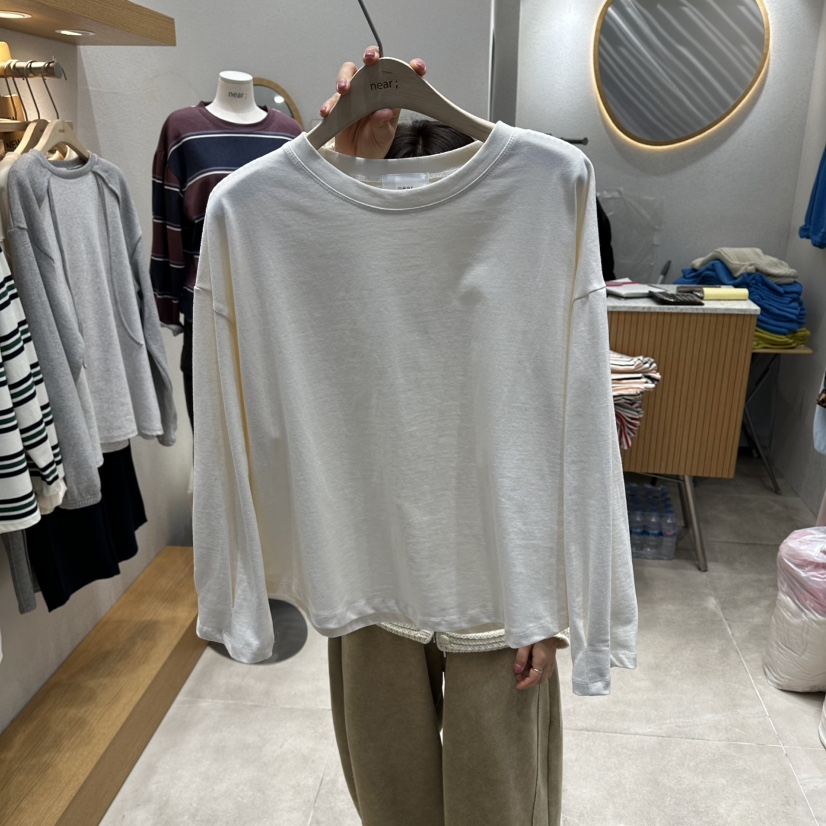 NEAR東大門直郵女士新款熱賣休閑時尚人氣職業真品長袖T恤NEAR長袖T恤圖色1