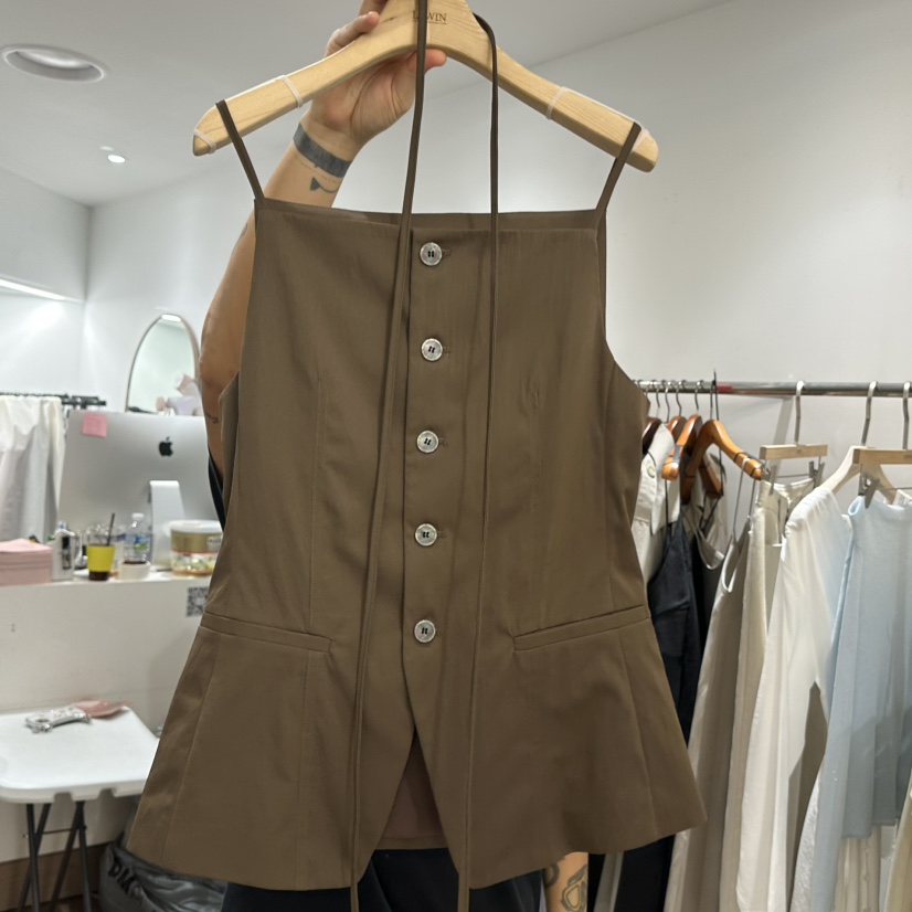 LEWIN東大門實拍女裝新款熱賣26春夏推薦時尚吊帶背心含腰繩LEWIN吊帶/背心圖色1