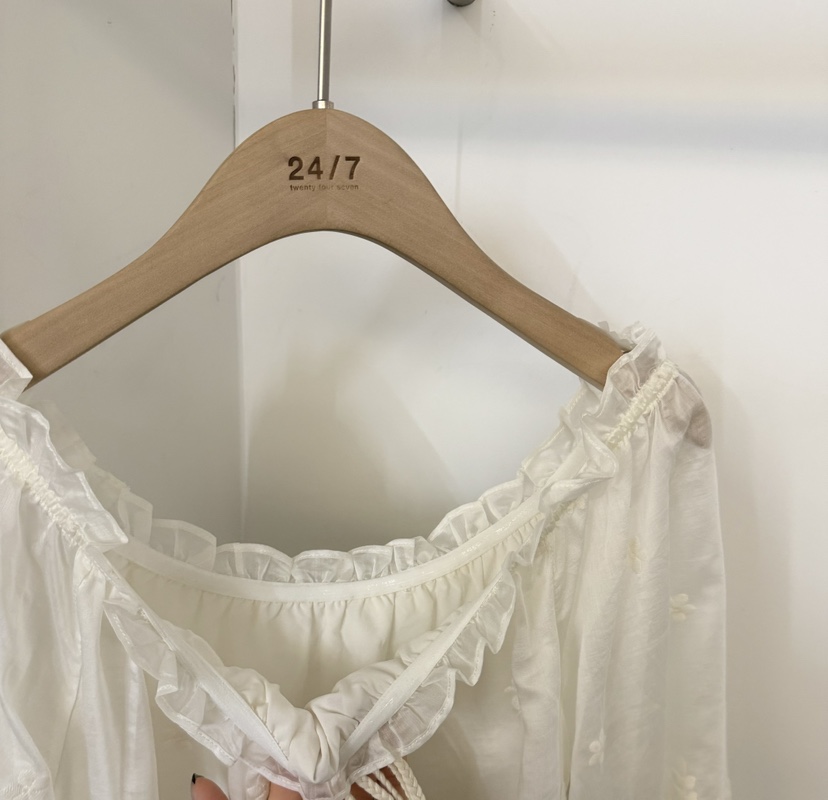 TWENTY FOUR SEVEN24-7東大門代購女裝新款26春夏襯衫蕾絲衫TEWNTY FOUR SEVEN24-7襯衫/蕾絲衫