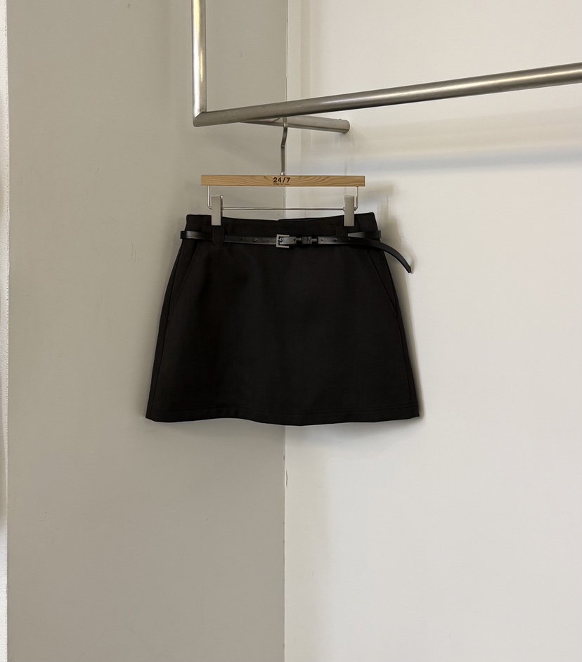 TWENTY FOUR SEVEN24-7韓國東大門直郵女裝新品時尚裙褲不含腰帶TEWNTY FOUR SEVEN24-7裙褲圖色3黑色