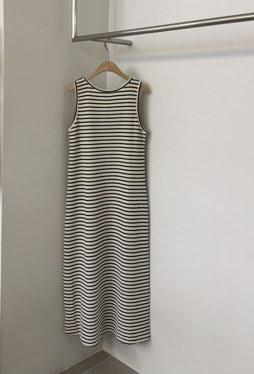 TWENTY FOUR SEVEN24-7東大門代購女士新款熱賣連衣裙TEWNTY FOUR SEVEN24-7連衣裙