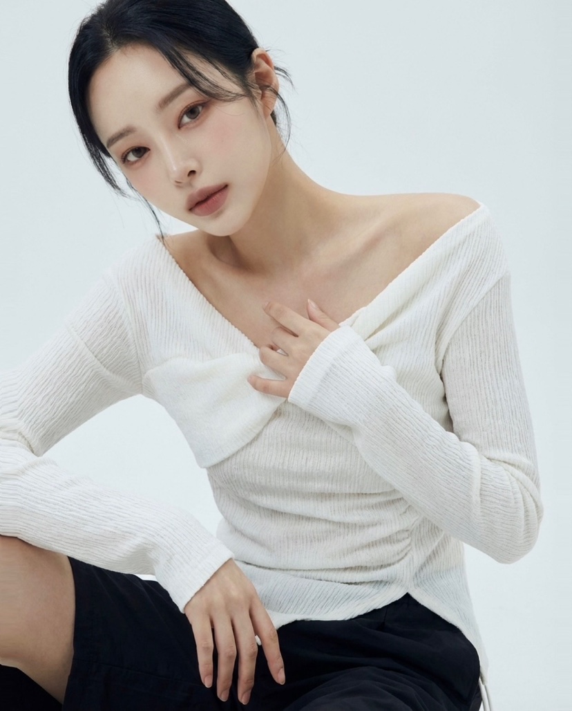 바츠東大門實拍女裝新款人氣熱賣職業時尚真品推薦長袖T恤Vatz長袖T恤