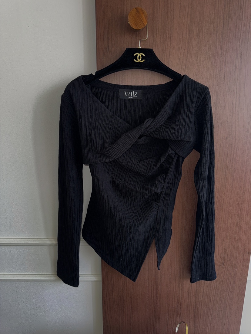 바츠東大門實拍女裝新款人氣熱賣職業時尚真品推薦長袖T恤Vatz長袖T恤圖色1