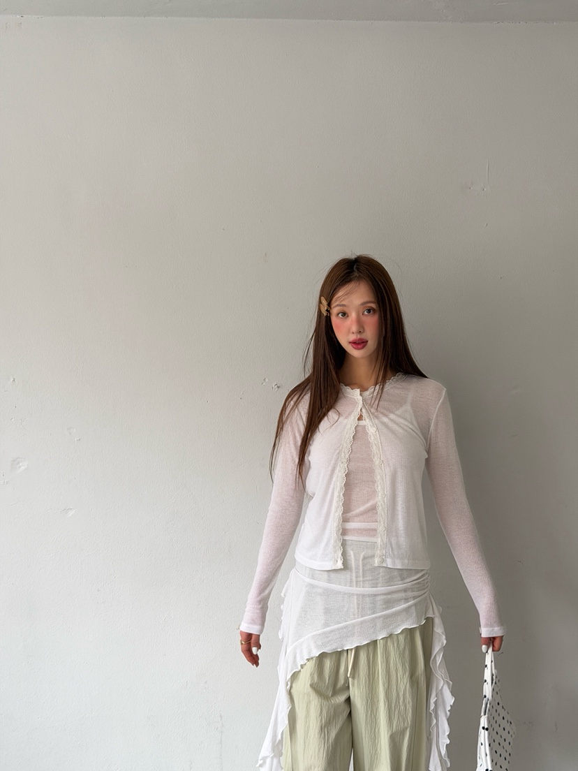 ZITTEN東大門直郵女士新品時尚熱賣職業人氣長袖T恤蕾絲開衫ZITTEN長袖T恤