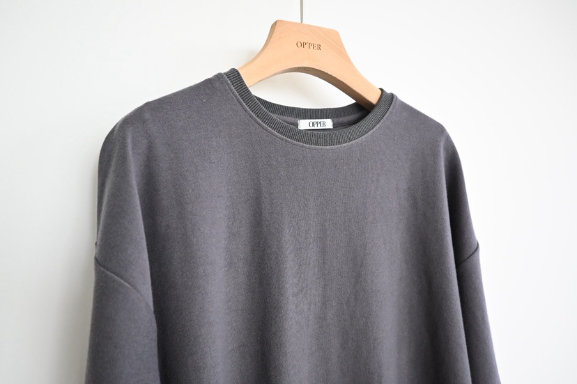 OP PER韓國代購女裝新款熱賣推薦時尚休閑26春夏職業T恤OPPER-simplebeigeT恤