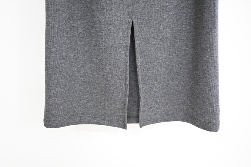 OP PER韓國直郵女士新品熱賣真品職業26春夏人氣推薦長裙OPPER-simplebeige長裙