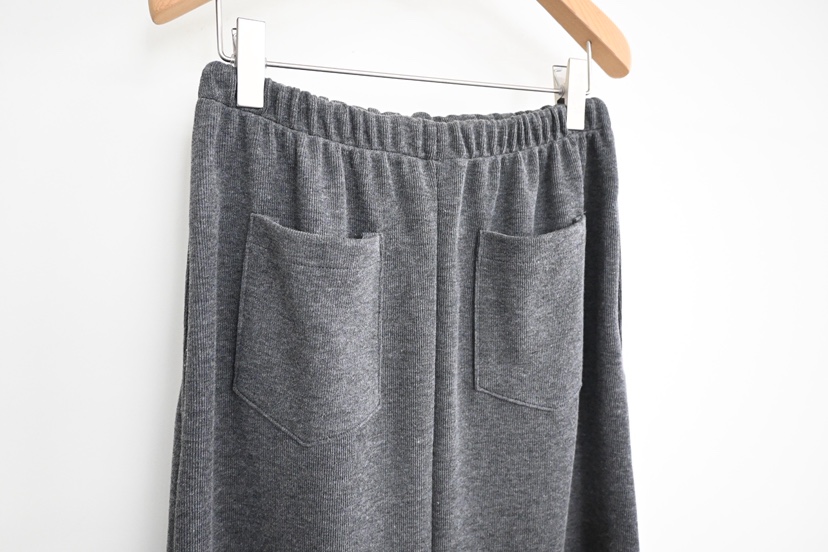 OP PER韓國直郵女士新品熱賣真品職業26春夏人氣推薦長裙OPPER-simplebeige長裙