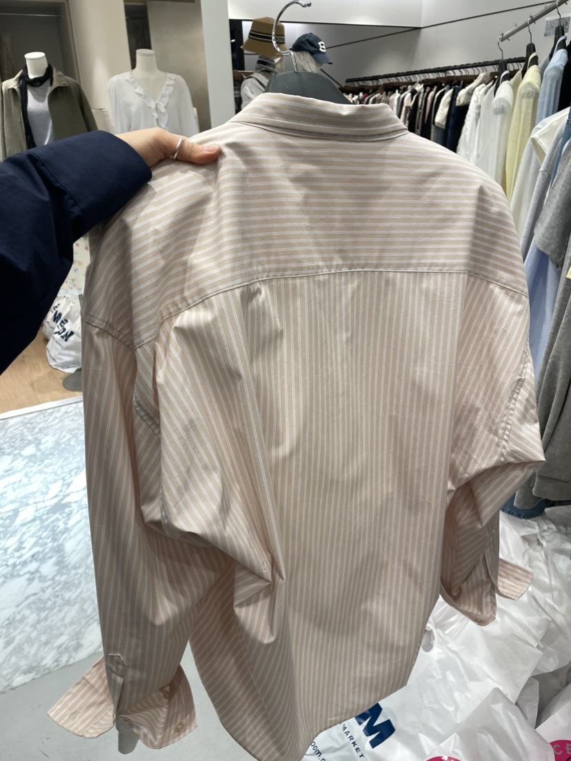 CELEBRITY-A韓國代購女裝新款真品休閑時尚推薦襯衫蕾絲衫CELEBRITY-A襯衫/蕾絲衫