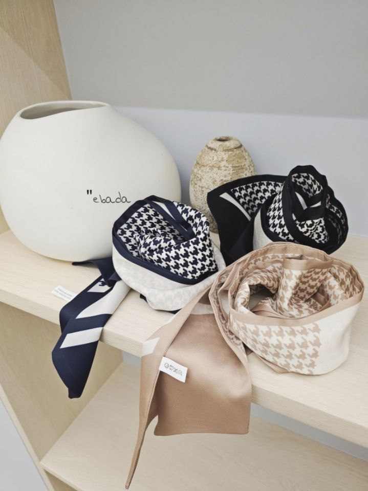 EBADA韓國代購女裝新款26春夏熱賣時尚推薦職業人氣圍巾披肩EBADA圍巾/披肩