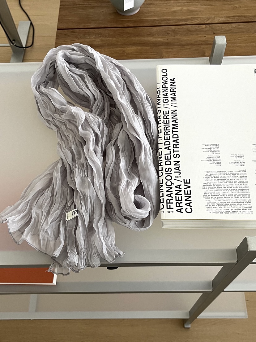 OP PER韓國直郵女士新品真品26春夏推薦圍巾披肩褶皺圍巾OPPER-simplebeige圍巾/披肩