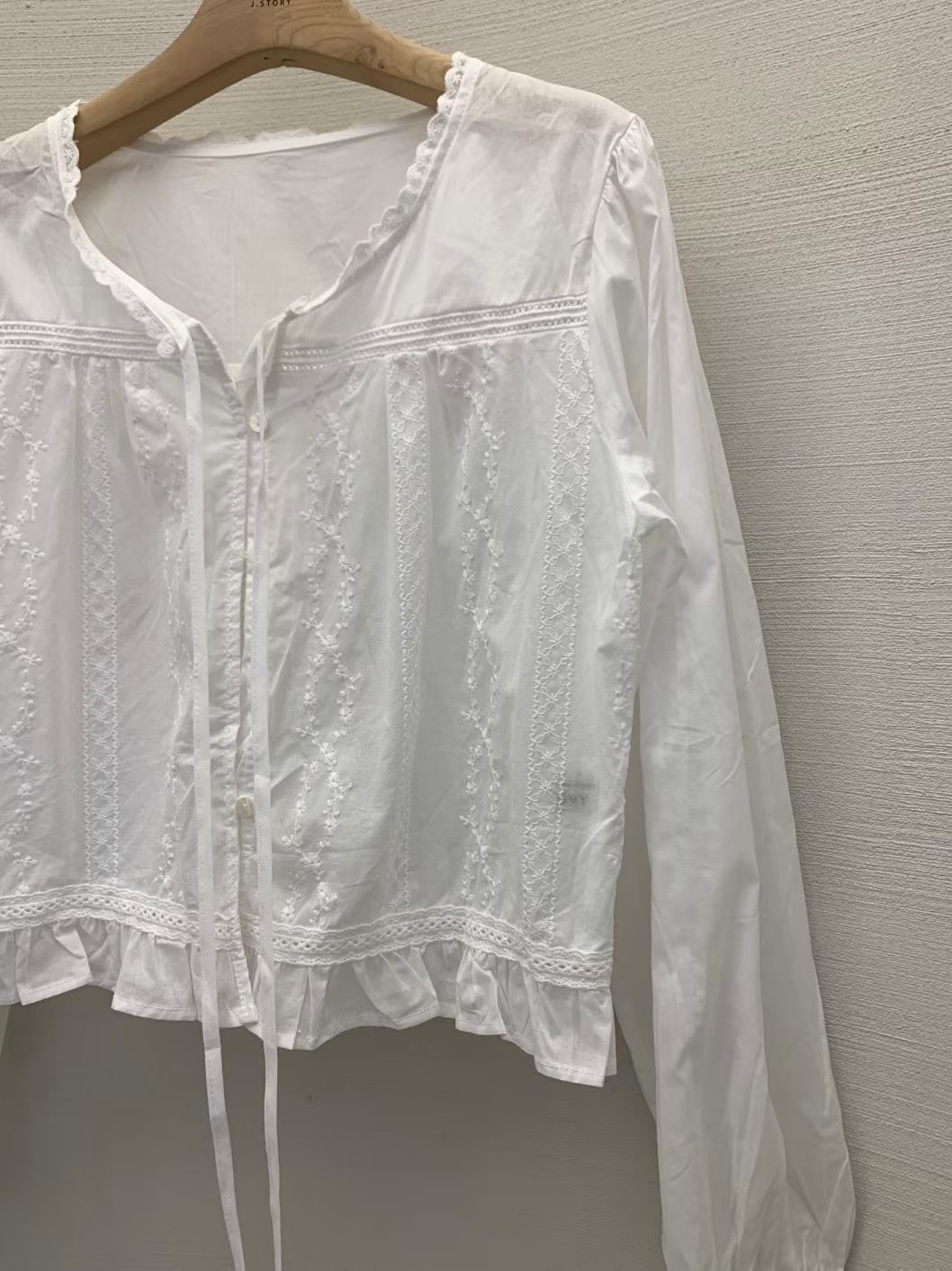 J-STORY東大門實拍女士新品真品人氣26春夏推薦襯衫蕾絲衫J-STORY襯衫/蕾絲衫