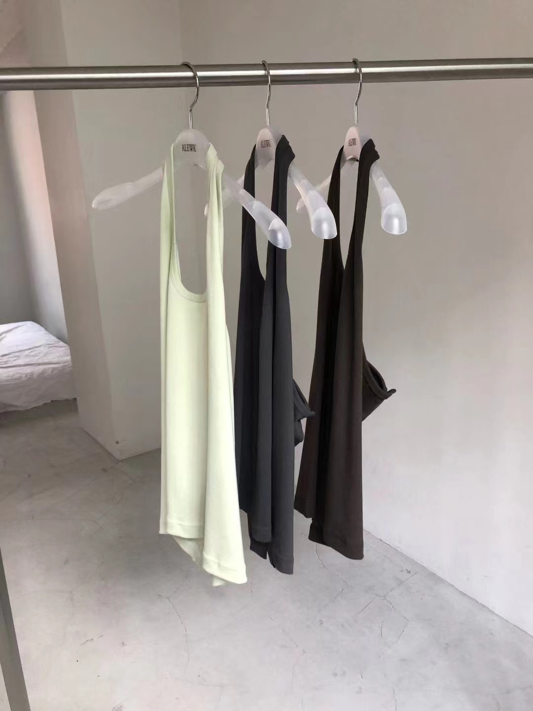 ALEWK韓國直郵女士新款人氣熱賣26春夏時尚休閑真品吊帶背心ALEWK吊帶/背心