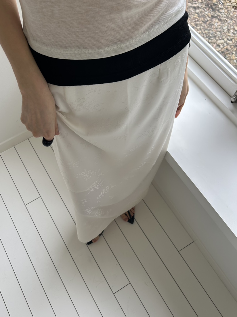 ME MO東大門實拍女裝新品人氣休閑26春夏推薦職業熱賣長裙ME MO長裙