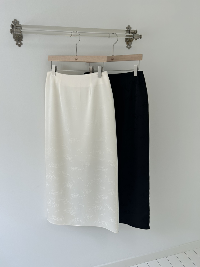 ME MO東大門實拍女裝新品人氣休閑26春夏推薦職業熱賣長裙ME MO長裙