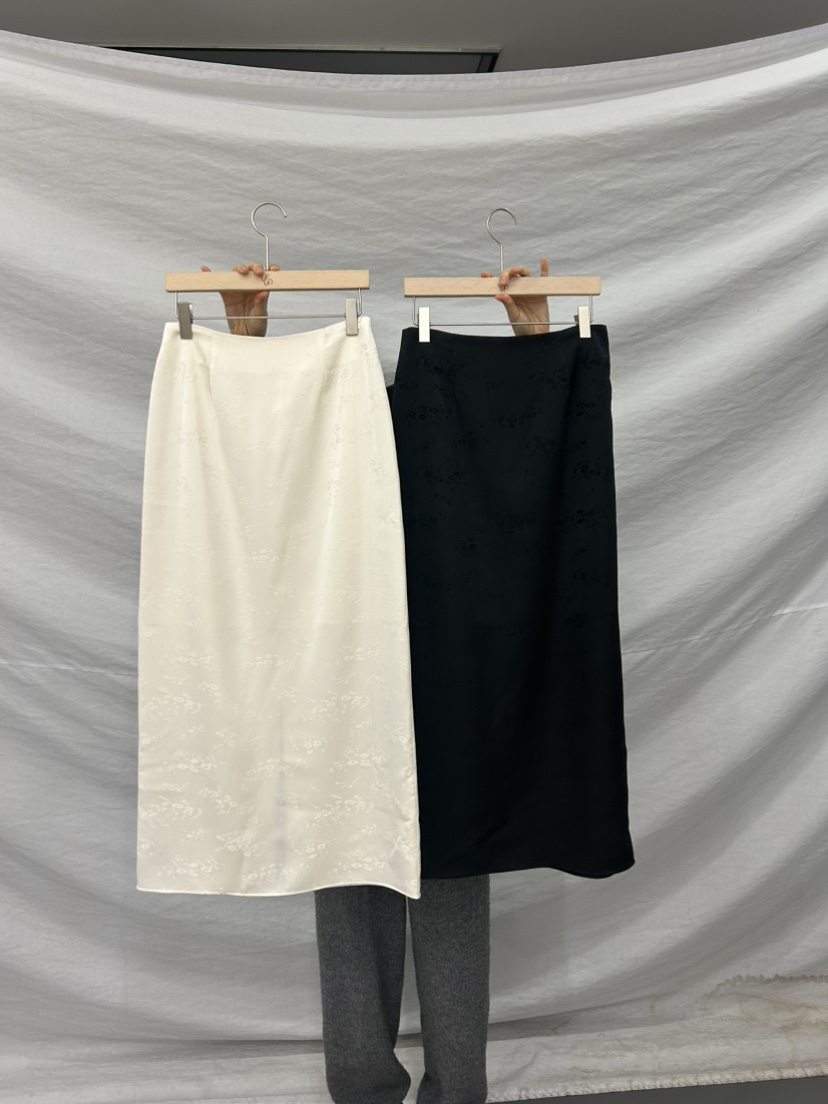 ME MO東大門實拍女裝新品人氣休閑26春夏推薦職業熱賣長裙ME MO長裙