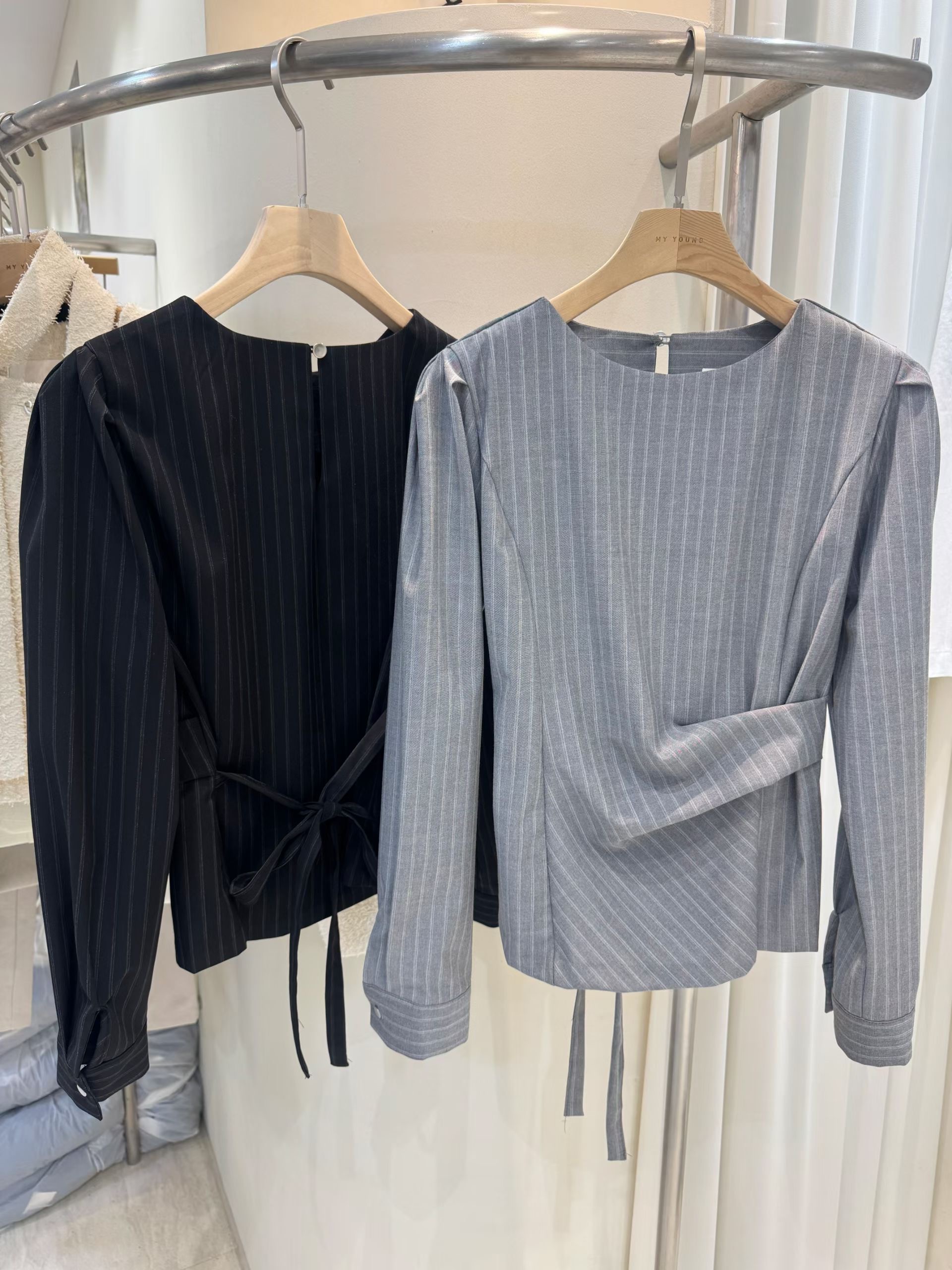 LEHEVE韓國東大門直郵女裝新品熱賣時尚推薦襯衫蕾絲衫條紋LEHEVE-MY YOUNG兩件起襯衫/蕾絲衫