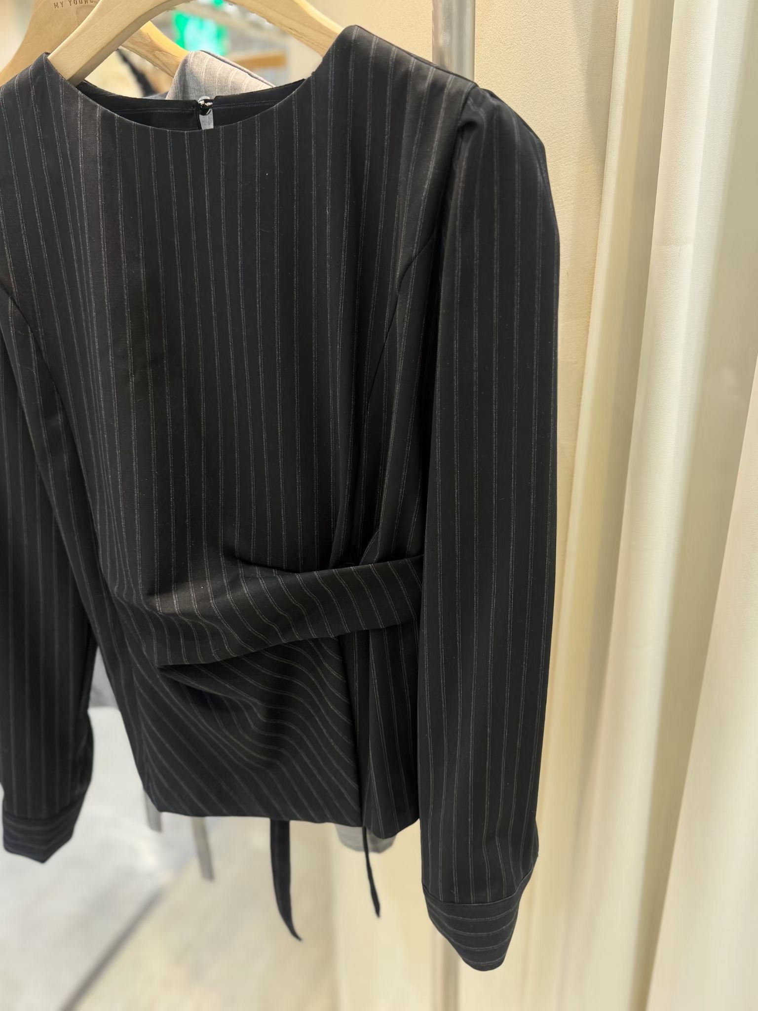 LEHEVE韓國東大門直郵女裝新品熱賣時尚推薦襯衫蕾絲衫條紋LEHEVE-MY YOUNG兩件起襯衫/蕾絲衫圖色2