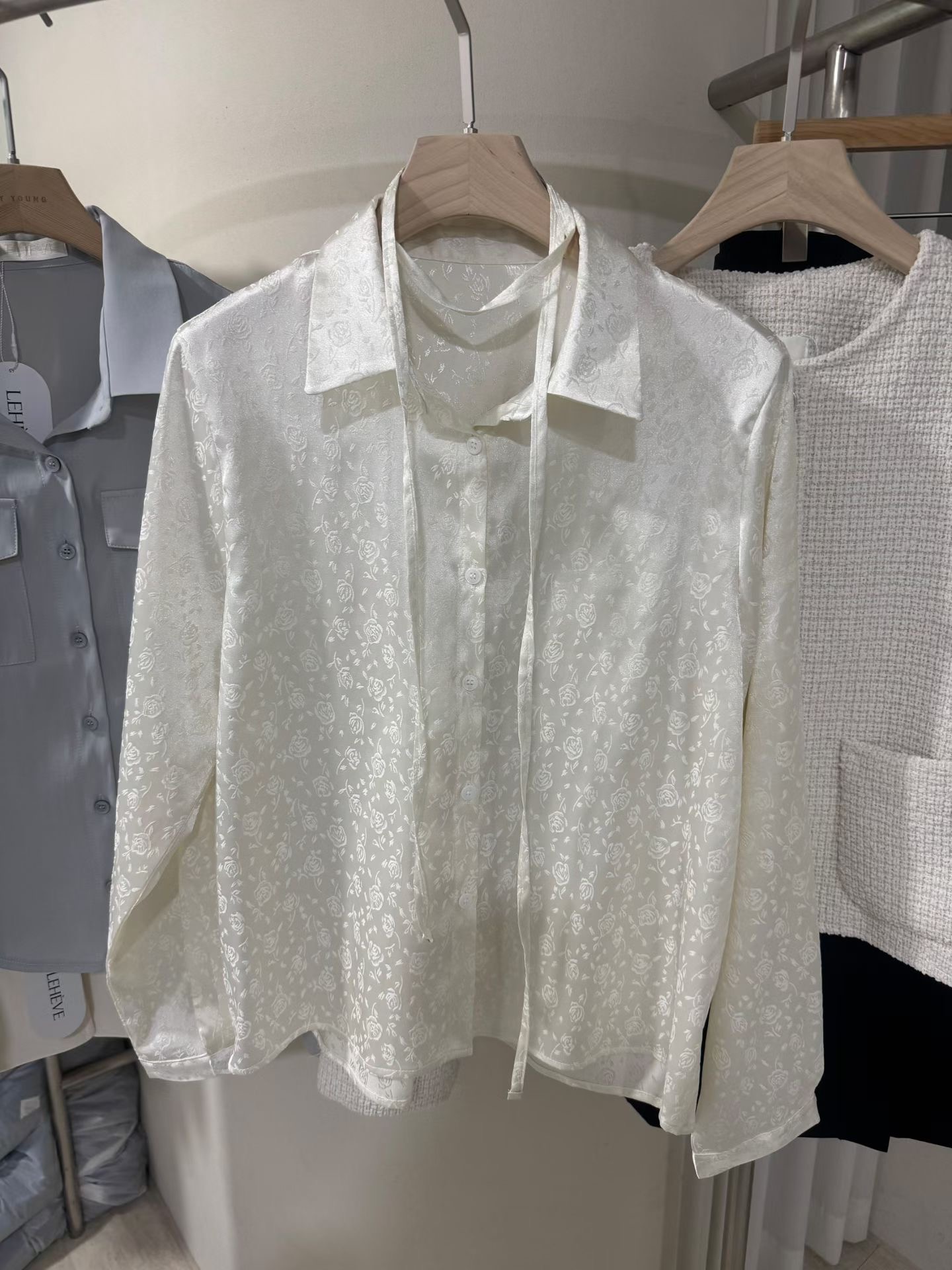 LEHEVE韓國東大門代購女士新款推薦人氣襯衫蕾絲衫含腰繩LEHEVE-MY YOUNG兩件起襯衫/蕾絲衫圖色1