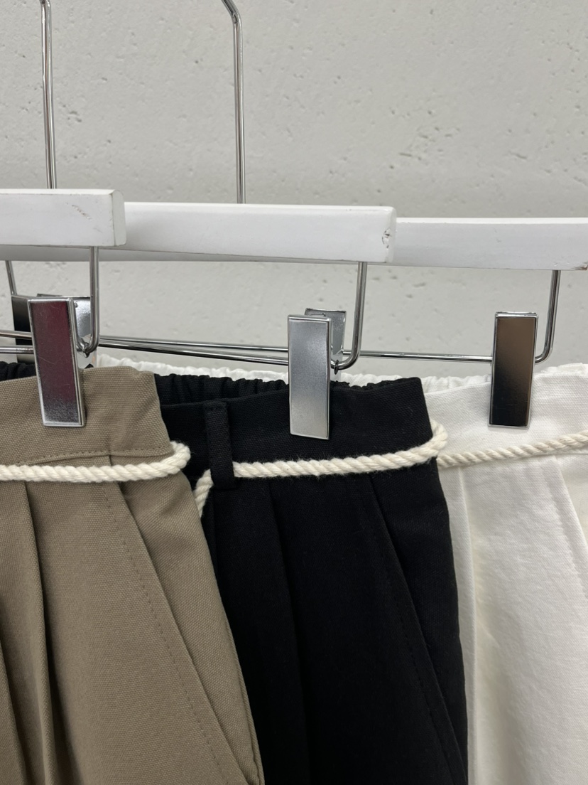 BEAMING SEOUL韓國代購女裝新品職業熱賣人氣短褲含腰繩BEAMING SEOUL短褲