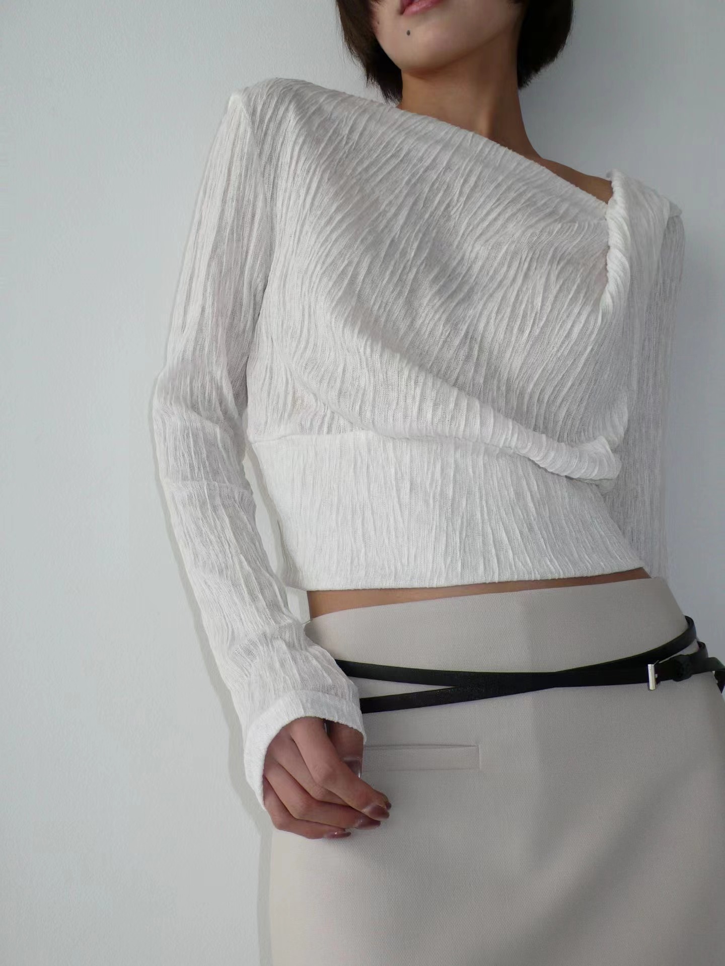 BUSTLING韓國東大門直郵女裝新品推薦休閑熱賣時尚長袖T恤BUSTLING長袖T恤