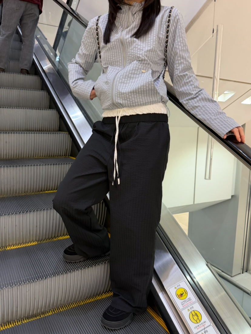 GLITTER韓國東大門直郵女裝新品時尚熱賣人氣26春夏推薦夾克GLITTER夾克