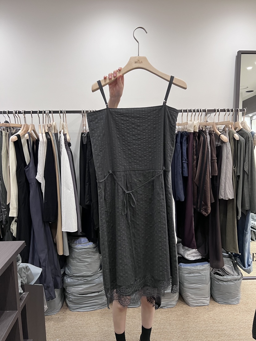 BRELLIN韓國直郵女裝新款職業26春夏推薦熱賣人氣連衣裙蕾絲BRELLIN連衣裙圖色2