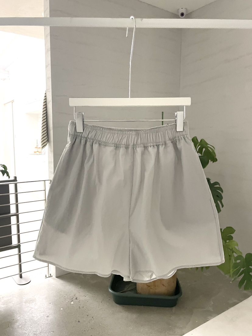 URBANE cloth韓國東大門代購女士新品人氣推薦職業熱賣短褲URBANE cloth短褲圖色2