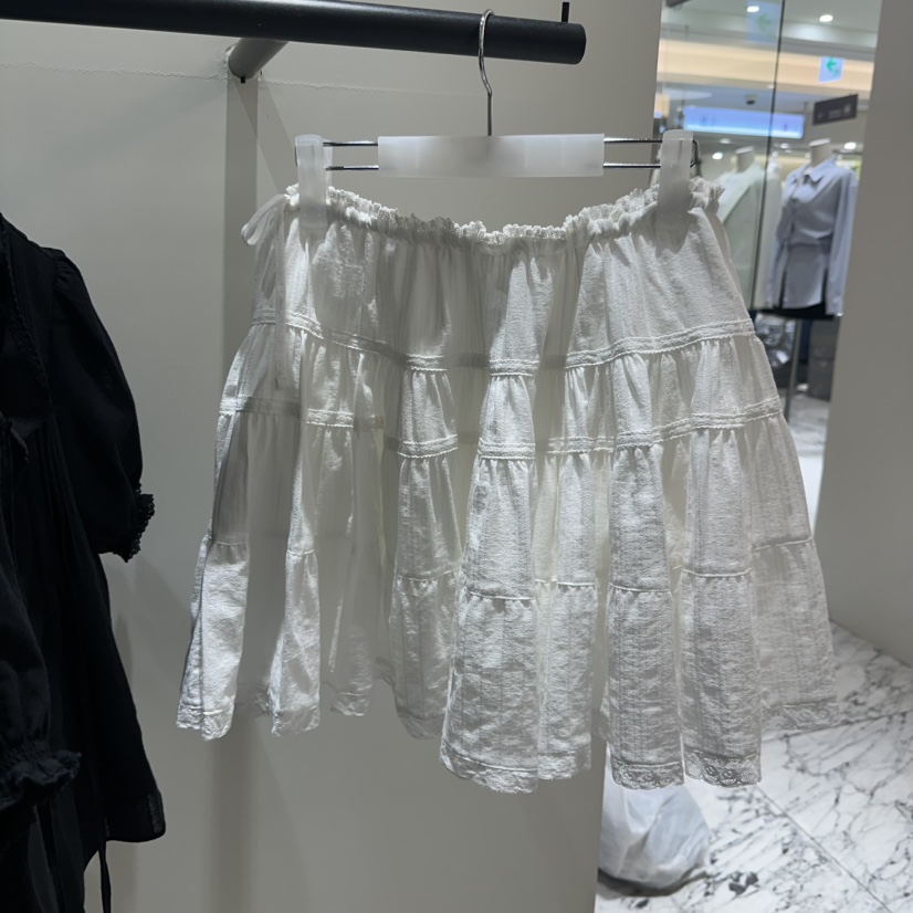 LOW MOMENT東大門實拍女士新款推薦時尚真品職業人氣裙褲LOW MOMENT裙褲