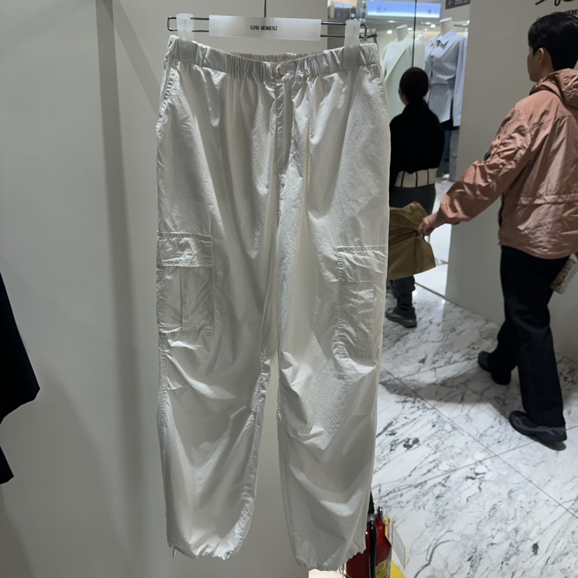LOW MOMENT韓國直郵實拍女裝新款熱賣推薦休閑人氣休閑褲LOW MOMENT休閑褲圖色1
