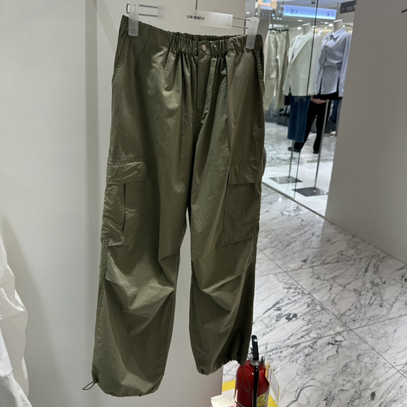 LOW MOMENT韓國直郵實拍女裝新款熱賣推薦休閑人氣休閑褲LOW MOMENT休閑褲圖色2